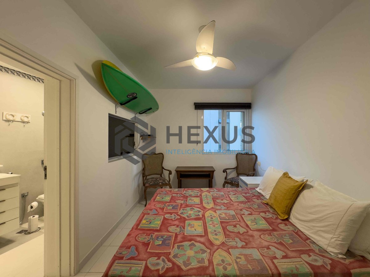Foto 13 de Apartamento reformado com varanda na beira mar da Praia das Asturias, Guaruja