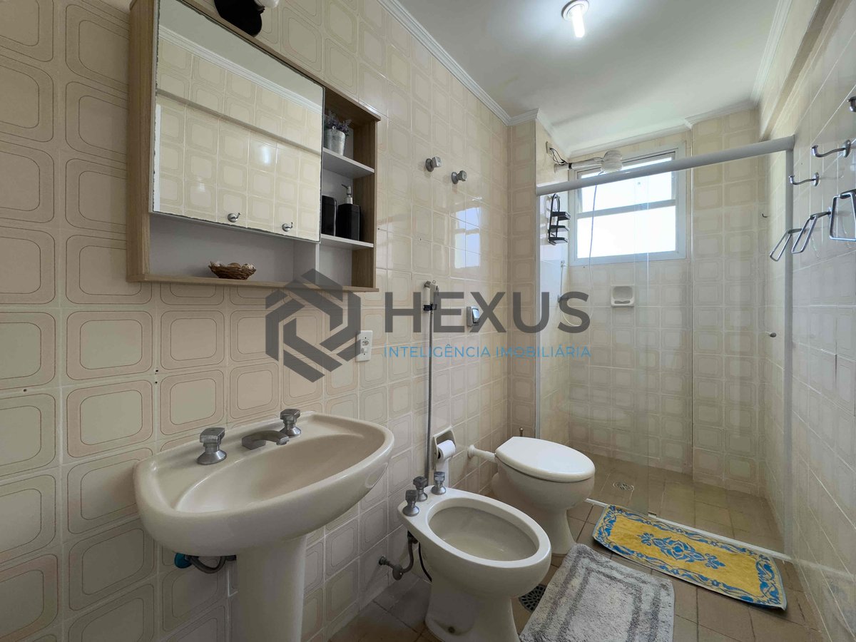 Foto 11 de Apartamento mobiliado a uma quadra da Praia das Pitangueiras, Guaruja
