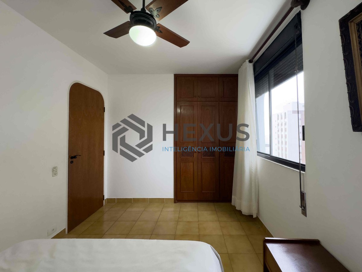 Foto 22 de Apartamento com varanda, vista mar e lazer na quadra-mar da Praia das Pitangueiras, Guaruja
