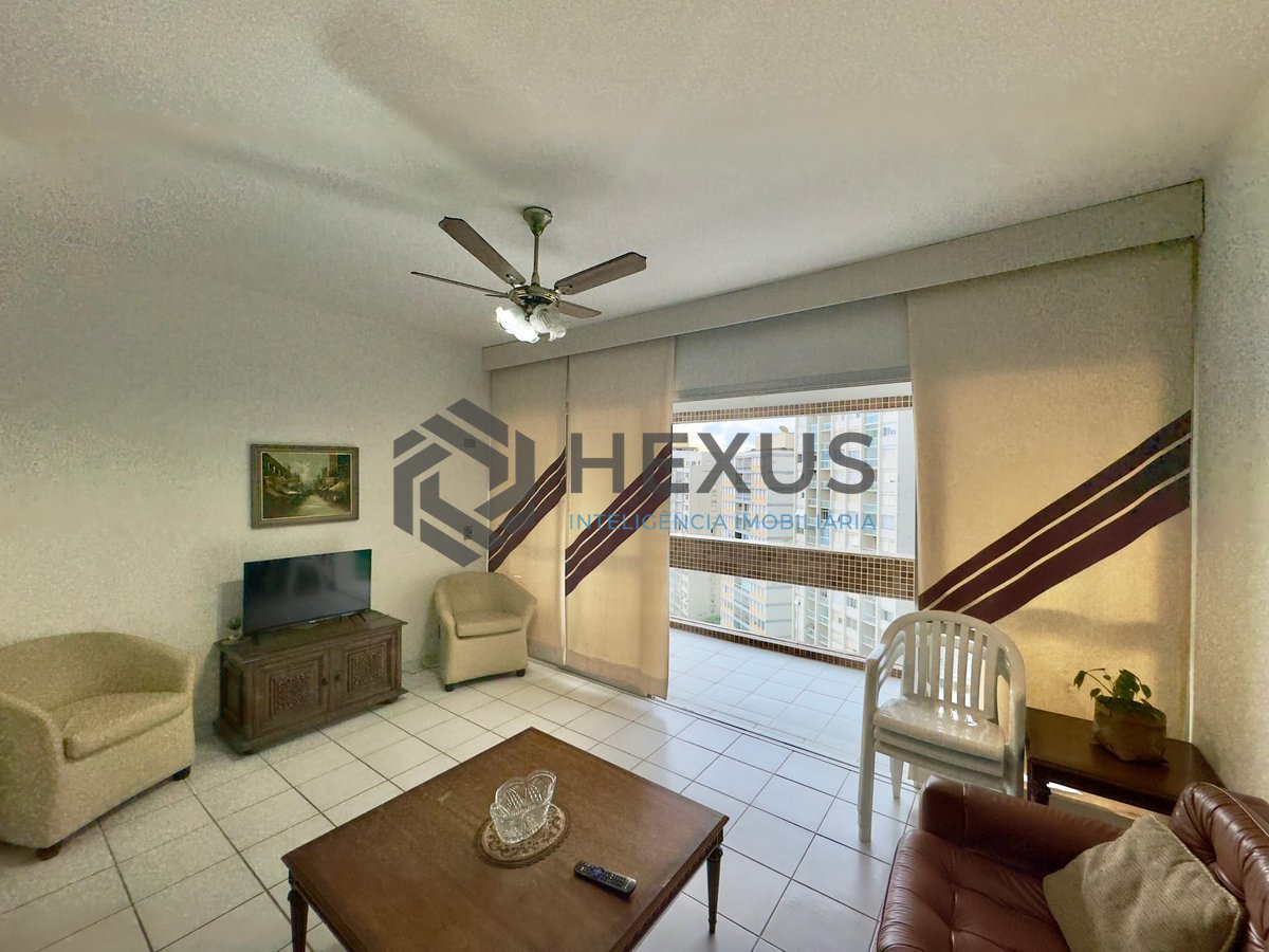 Foto 3 de Apartamento com varanda vista mar e lazer na beira mar da Praia das Pitangueiras, Guaruja