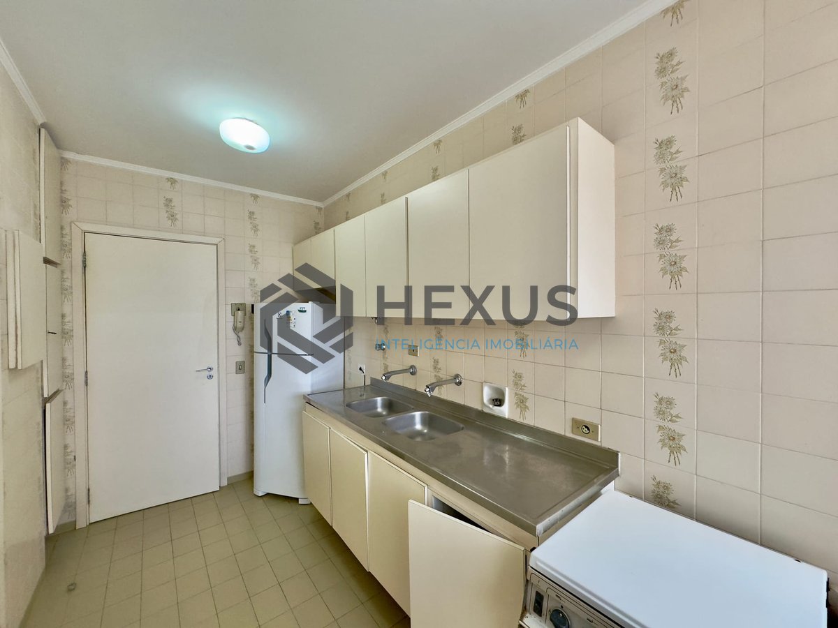 Foto 25 de Apartamento com varanda vista mar e lazer na beira mar da Praia das Pitangueiras, Guaruja
