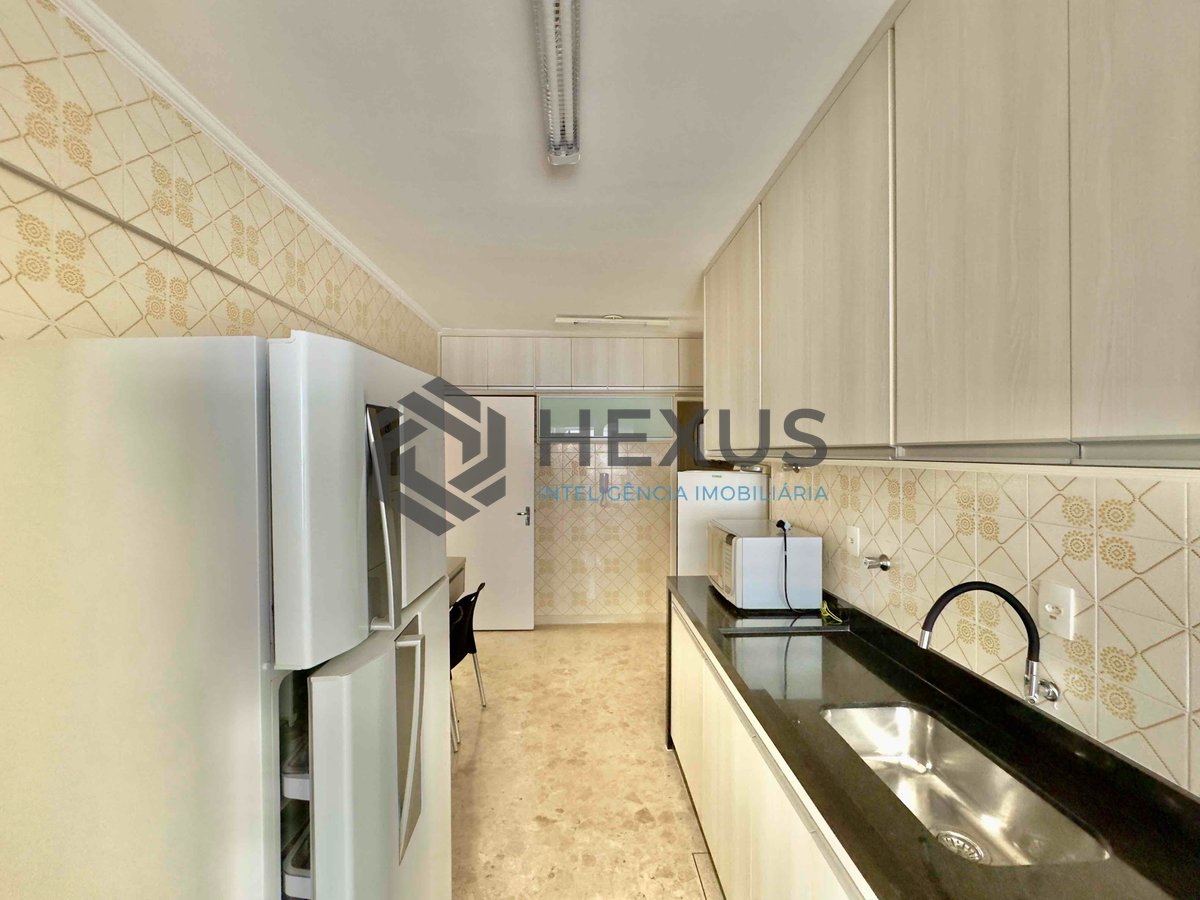 Foto 23 de Apartamento com varanda na Praia das Pitangueiras, Guaruja