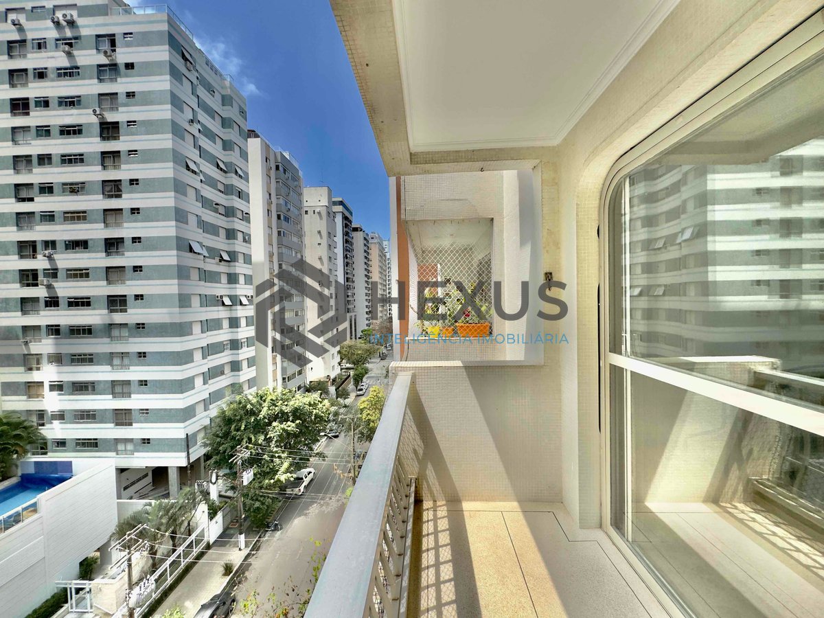 Foto 7 de Apartamento com varanda na Praia das Pitangueiras, Guaruja