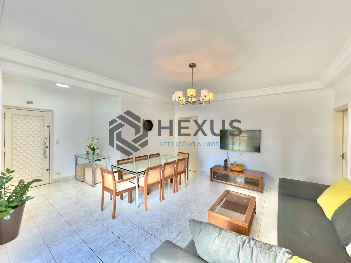 Foto 5 de Apartamento com varanda e vista mar na quadra-mar da Praia das Pitangueiras, Guaruja