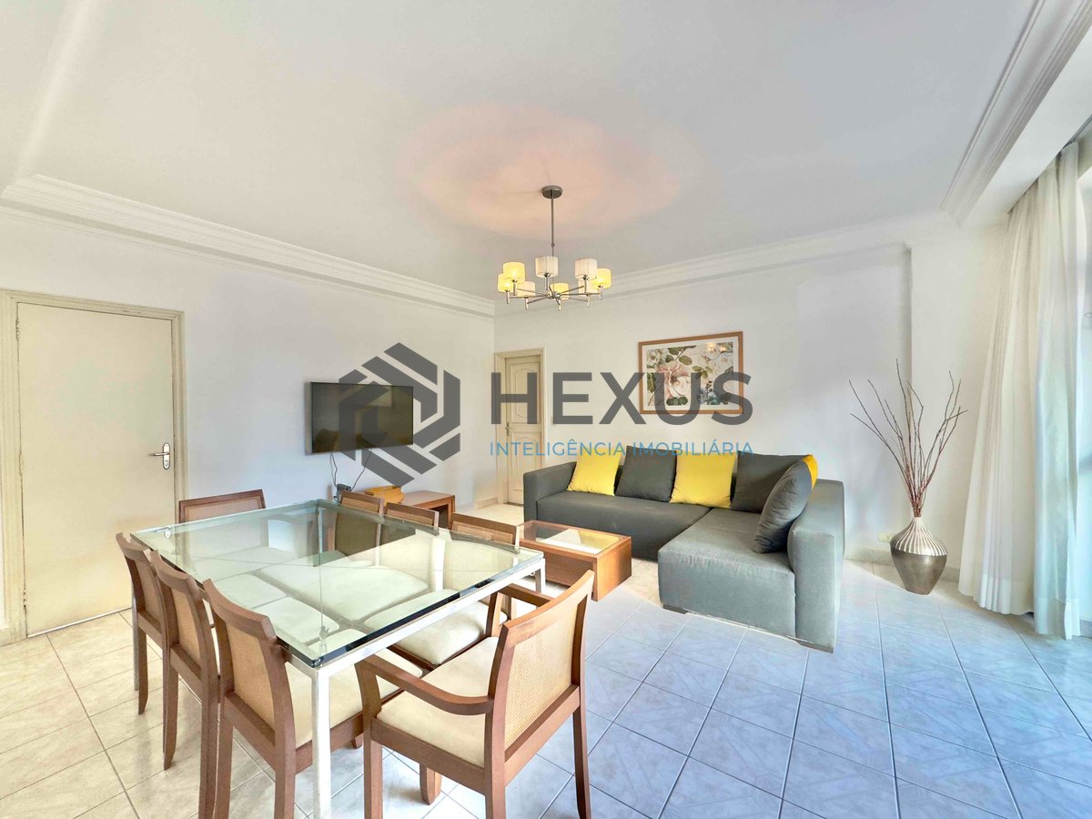 Foto 9 de Apartamento com varanda e vista mar na quadra-mar da Praia das Pitangueiras, Guaruja