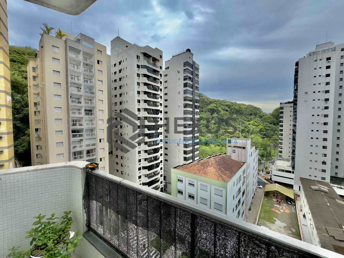 Foto 12 de Apartamento à venda na Praia das Pitangueiras, na quadra do mar, 3 Quartos, 1 Vaga, Guarujs SP
