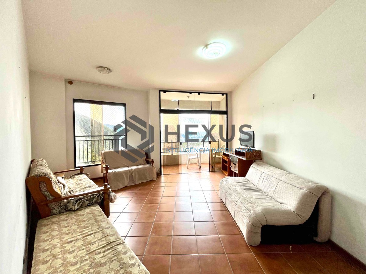 Foto 2 de Apartamento com varanda e vista mar na beira mar da Praia das Pitangueiras, Guaruja