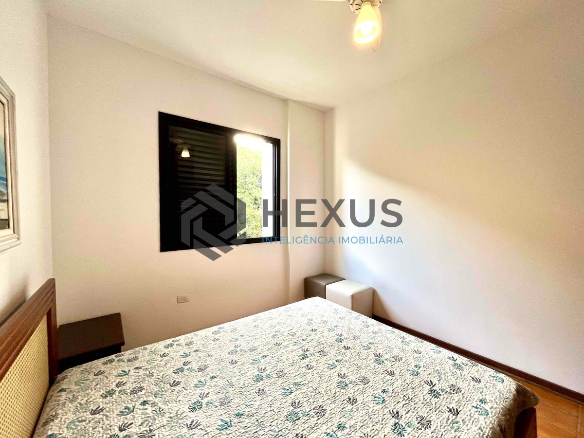Foto 13 de Apartamento beira mar com varanda e vista mar na Praia das Pitangueiras, Guaruja | Hexus