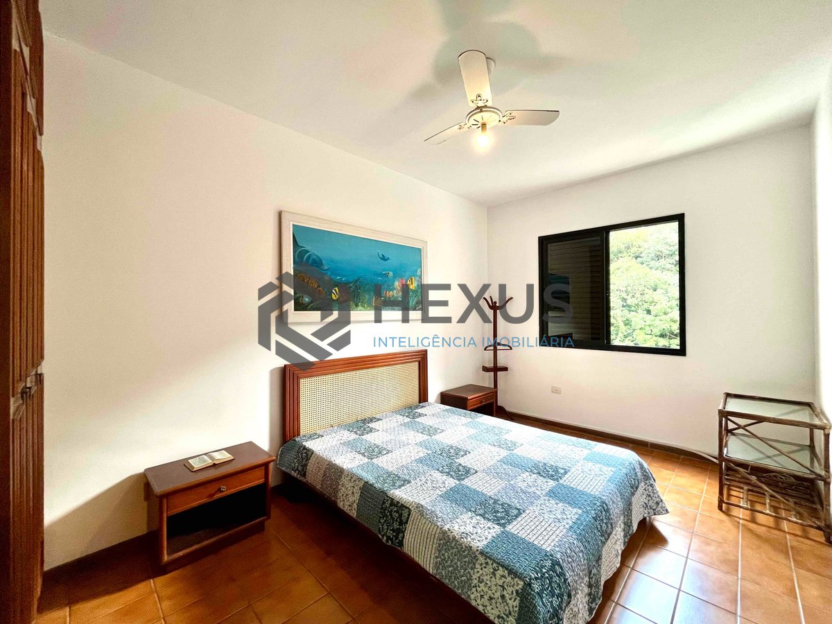 Foto 14 de Apartamento beira mar com varanda e vista mar na Praia das Pitangueiras, Guaruja | Hexus
