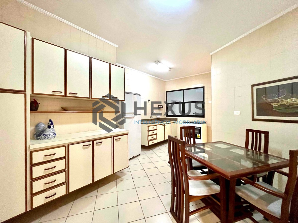 Foto 19 de Apartamento beira mar com varanda e vista mar na Praia das Pitangueiras, Guaruja | Hexus