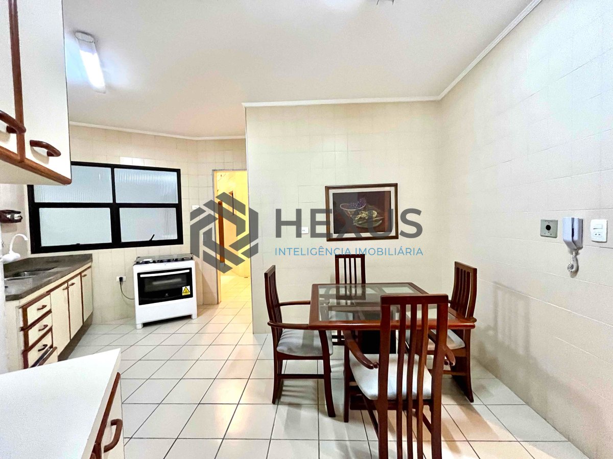 Foto 20 de Apartamento beira mar com varanda e vista mar na Praia das Pitangueiras, Guaruja | Hexus