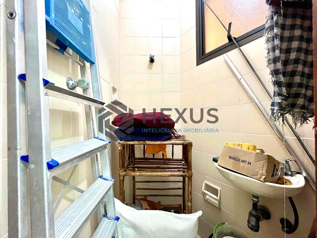 Foto 25 de Apartamento beira mar com varanda e vista mar na Praia das Pitangueiras, Guaruja | Hexus