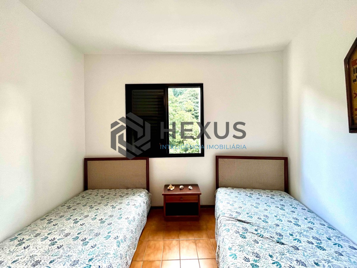 Foto 8 de Apartamento beira mar com varanda e vista mar na Praia das Pitangueiras, Guaruja | Hexus