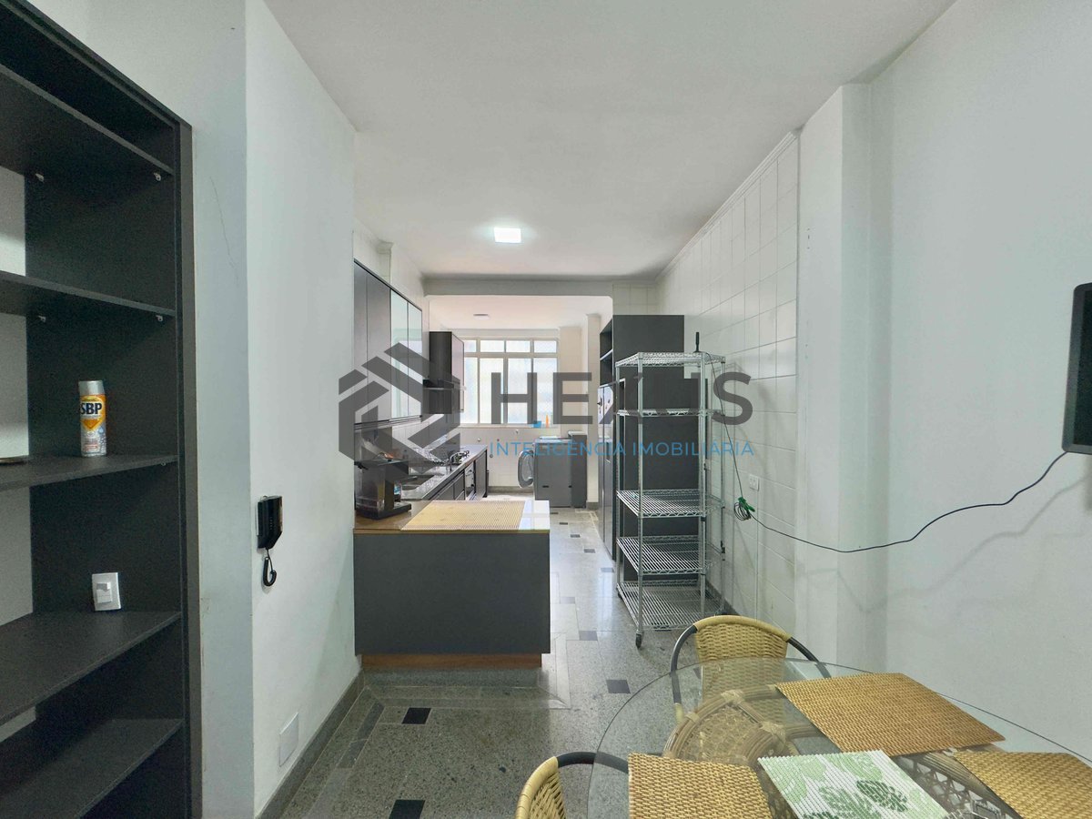 Foto 34 de Apartamento frente mar com varanda e vista mar na Praia das Pitangueira, Guaruja