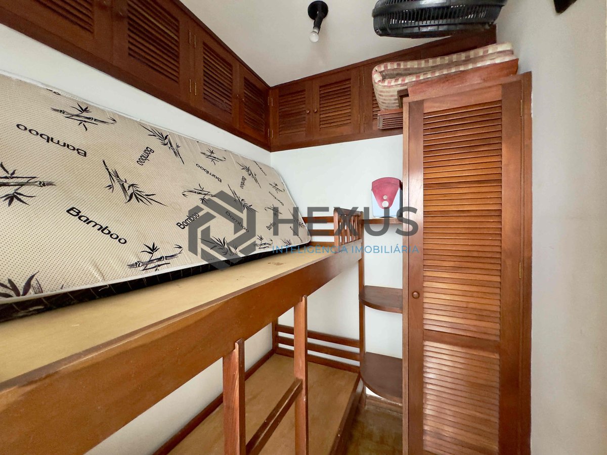 Foto 41 de Apartamento frente mar com varanda e vista mar na Praia das Pitangueira, Guaruja