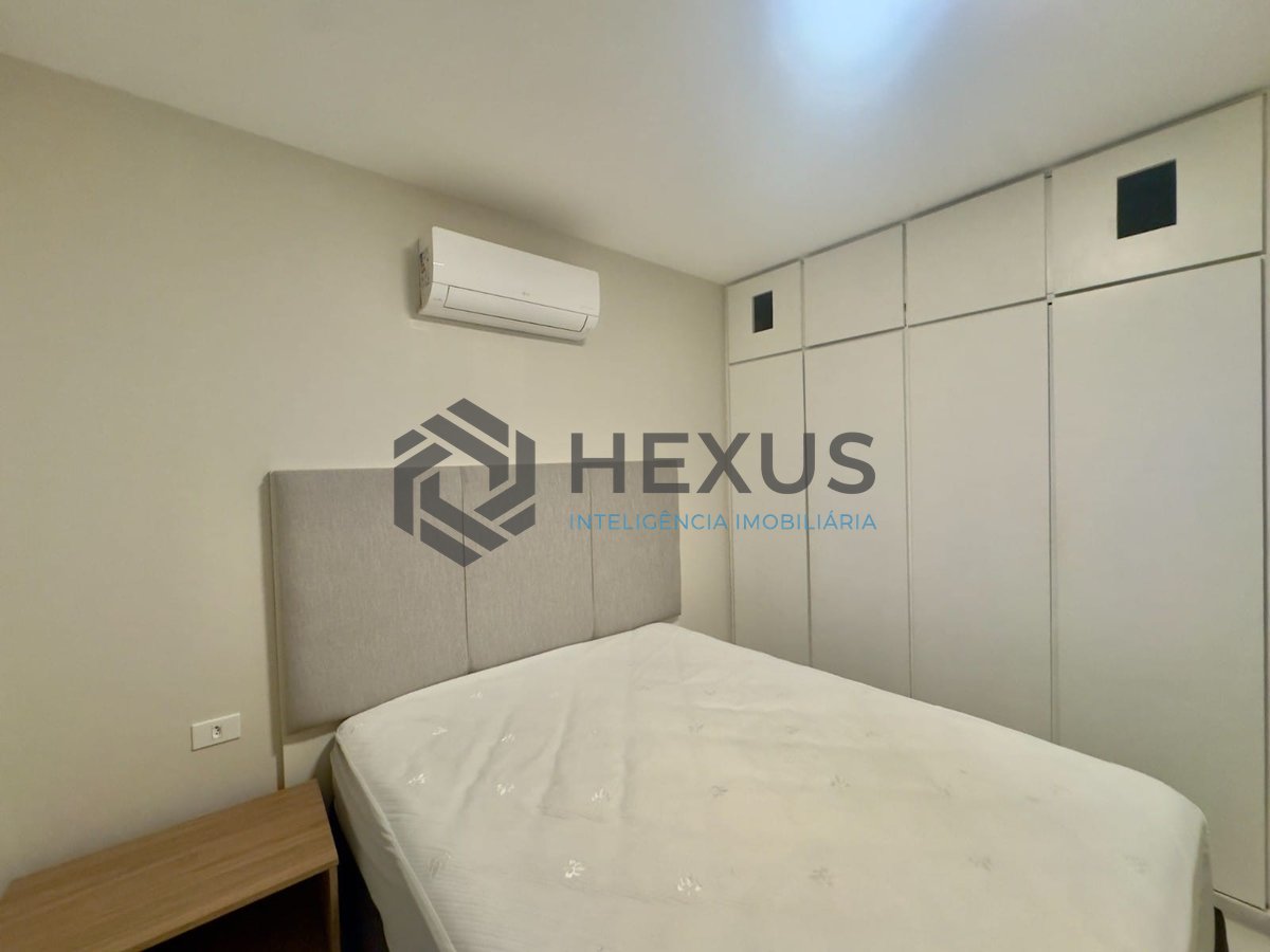 Foto 13 de Apartamento com varanda e lazer na Praia das Pitangueiras, Guaruja