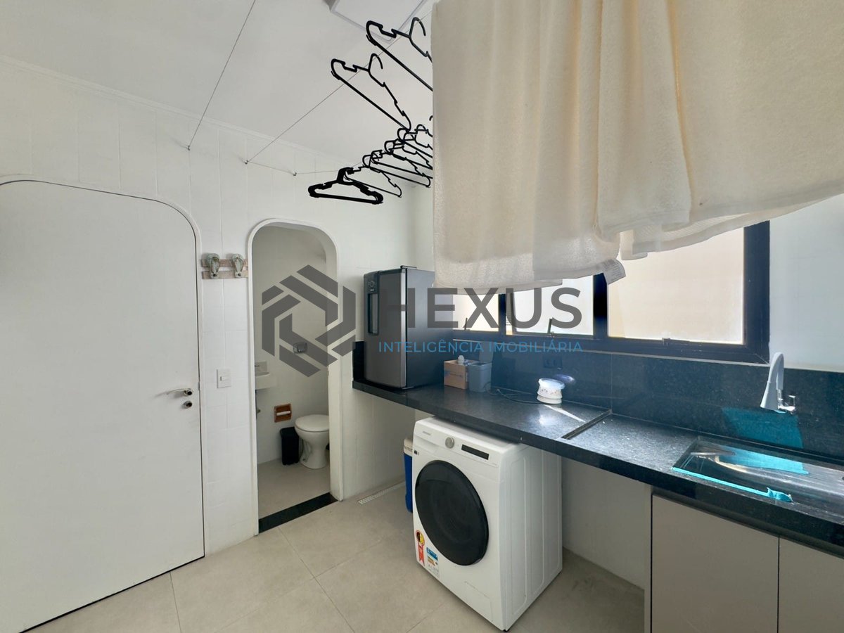 Foto 24 de Apartamento com varanda e lazer na Praia das Pitangueiras, Guaruja