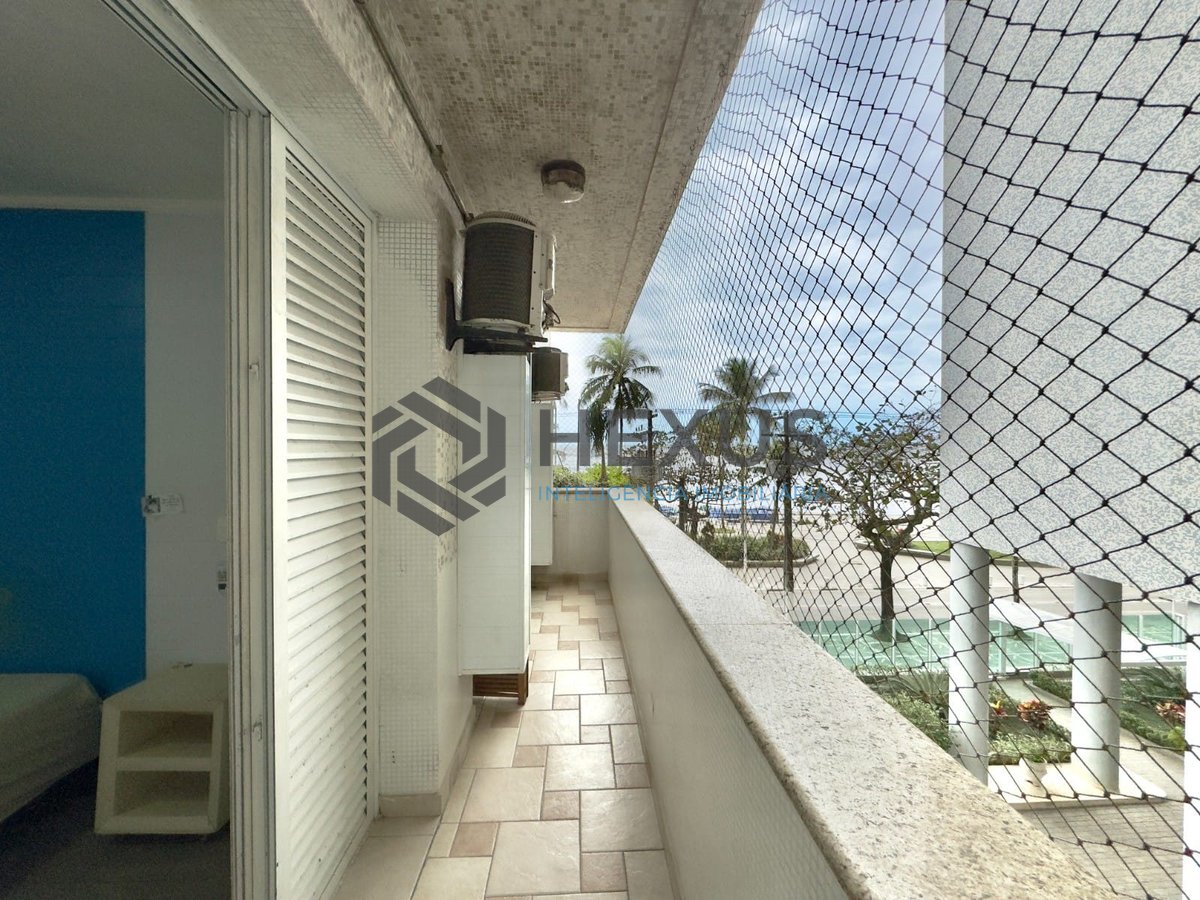 Foto 30 de Apartamento garden frente mar com varanda na Praia das Pitangueiras, Guaruja