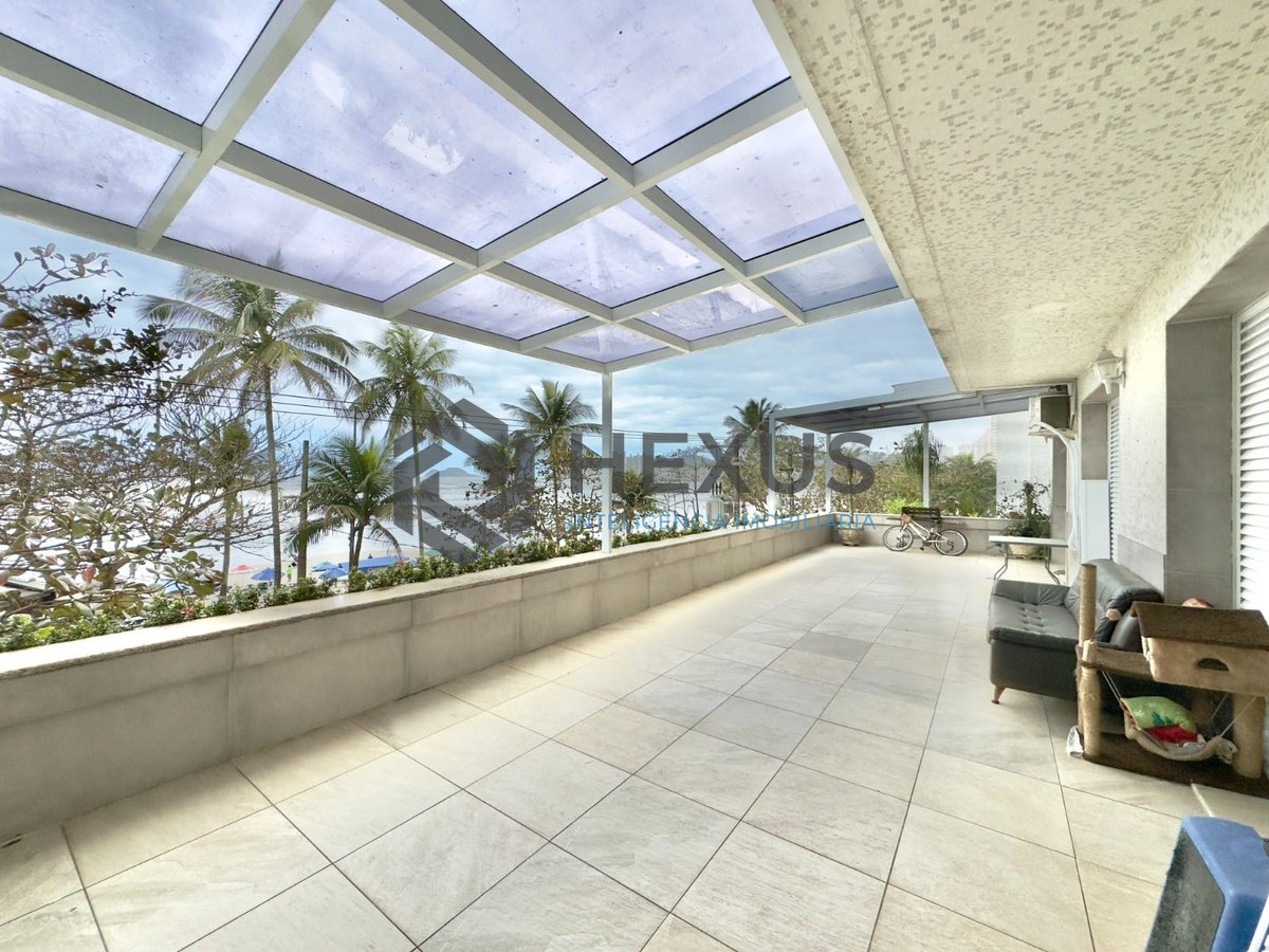 Foto 9 de Apartamento garden frente mar com varanda na Praia das Pitangueiras, Guaruja
