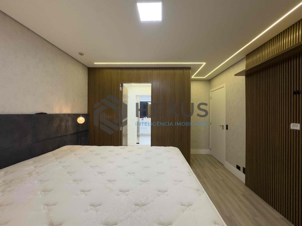 Foto 31 de Apartamento reformado e mobiliado com varanda e lazer na Praia das Pitangueiras, Guaruja