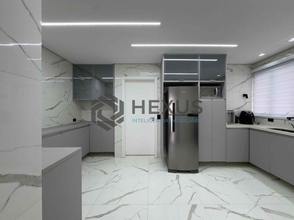 Foto 34 de Apartamento reformado e mobiliado com varanda e lazer na Praia das Pitangueiras, Guaruja