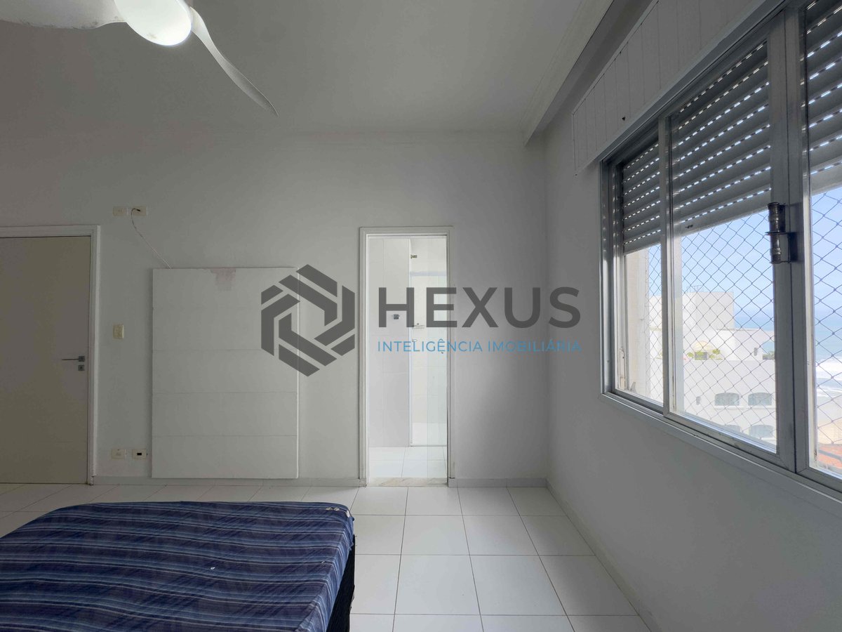 Foto 17 de Apartamento com varanda e vista mar na quadra mar da Praia das Pitangueiras, Guaruja - Hexus