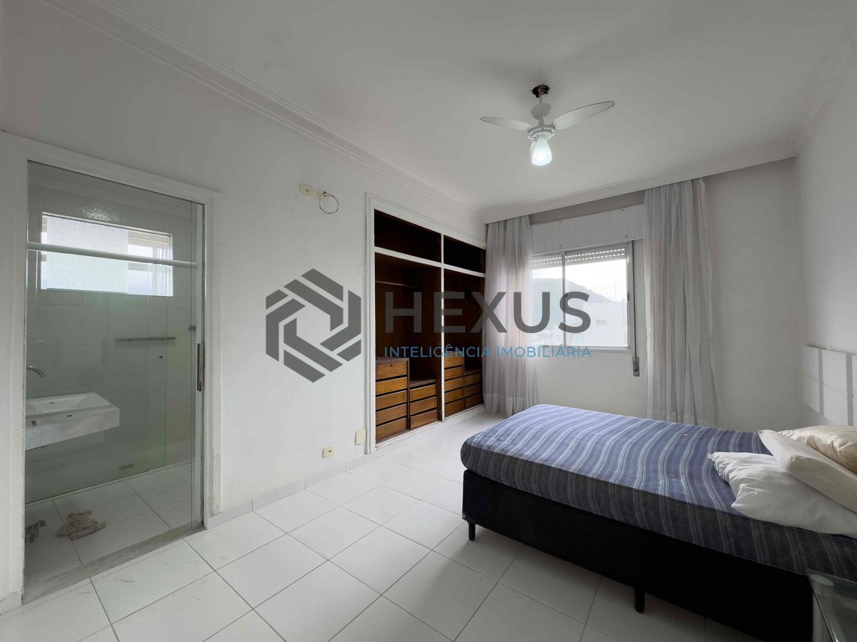 Foto 23 de Apartamento com varanda e vista mar na quadra mar da Praia das Pitangueiras, Guaruja - Hexus