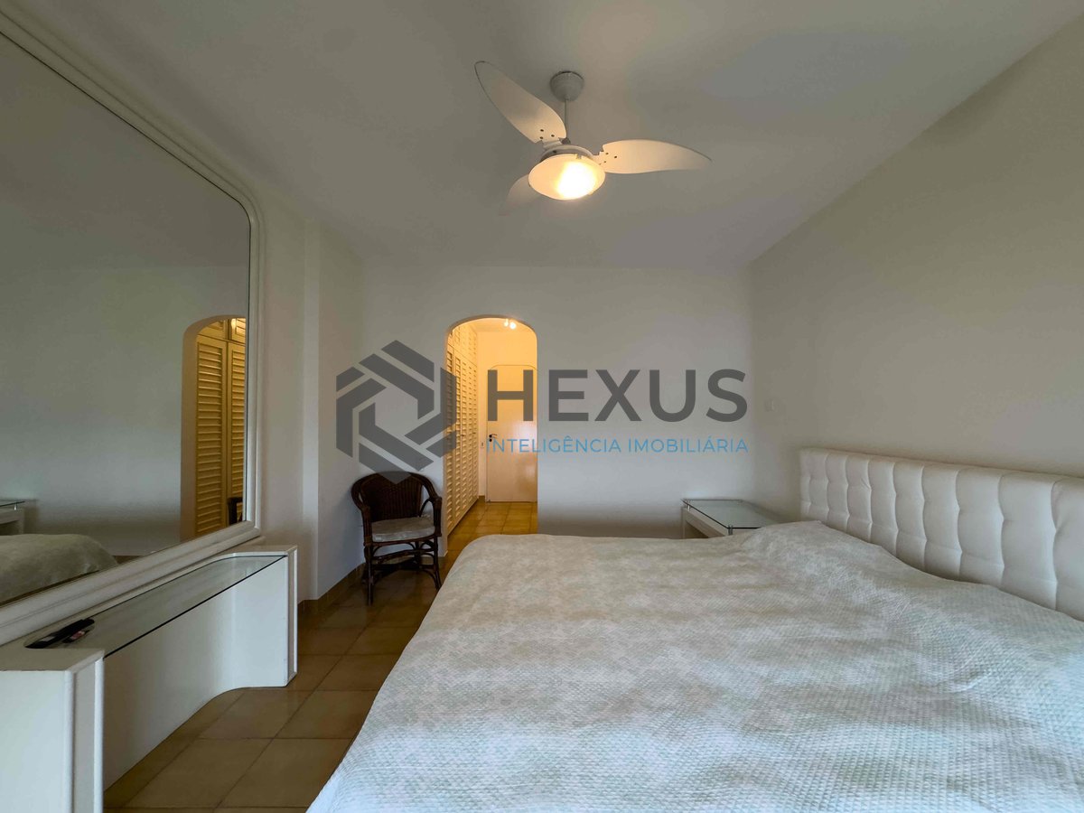 Foto 17 de Apartamento com varanda, lazer e vista mar e uma quadra da Praia das Pitanguerias, Guaruja | Hexus