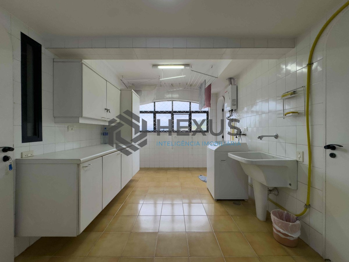 Foto 30 de Apartamento com varanda, lazer e vista mar e uma quadra da Praia das Pitanguerias, Guaruja | Hexus