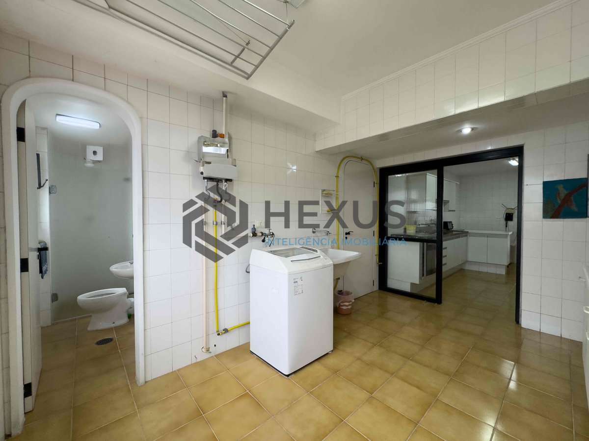 Foto 32 de Apartamento com varanda, lazer e vista mar e uma quadra da Praia das Pitanguerias, Guaruja | Hexus