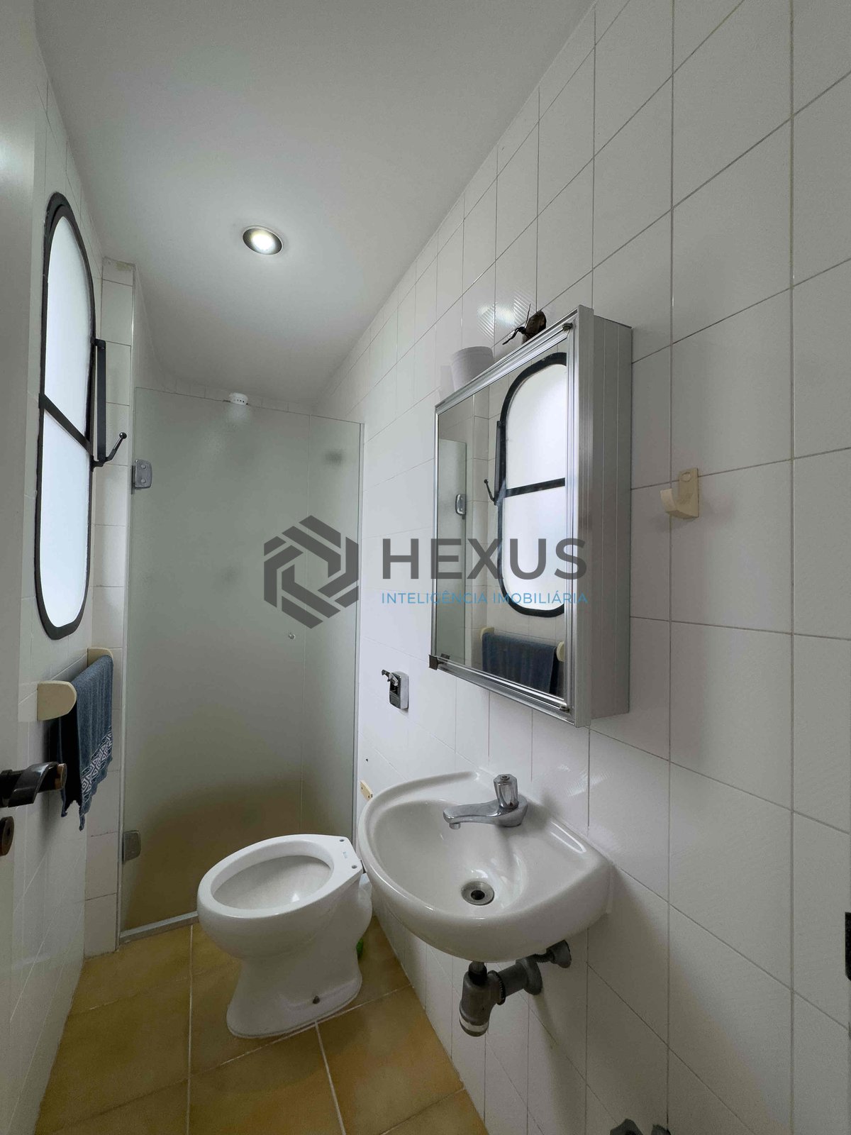 Foto 34 de Apartamento com varanda, lazer e vista mar e uma quadra da Praia das Pitanguerias, Guaruja | Hexus