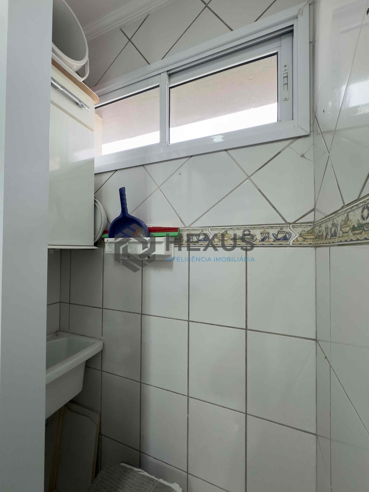 Foto 12 de Apartamento a uma quadra da Praia das Pitangueiras, Guaruja