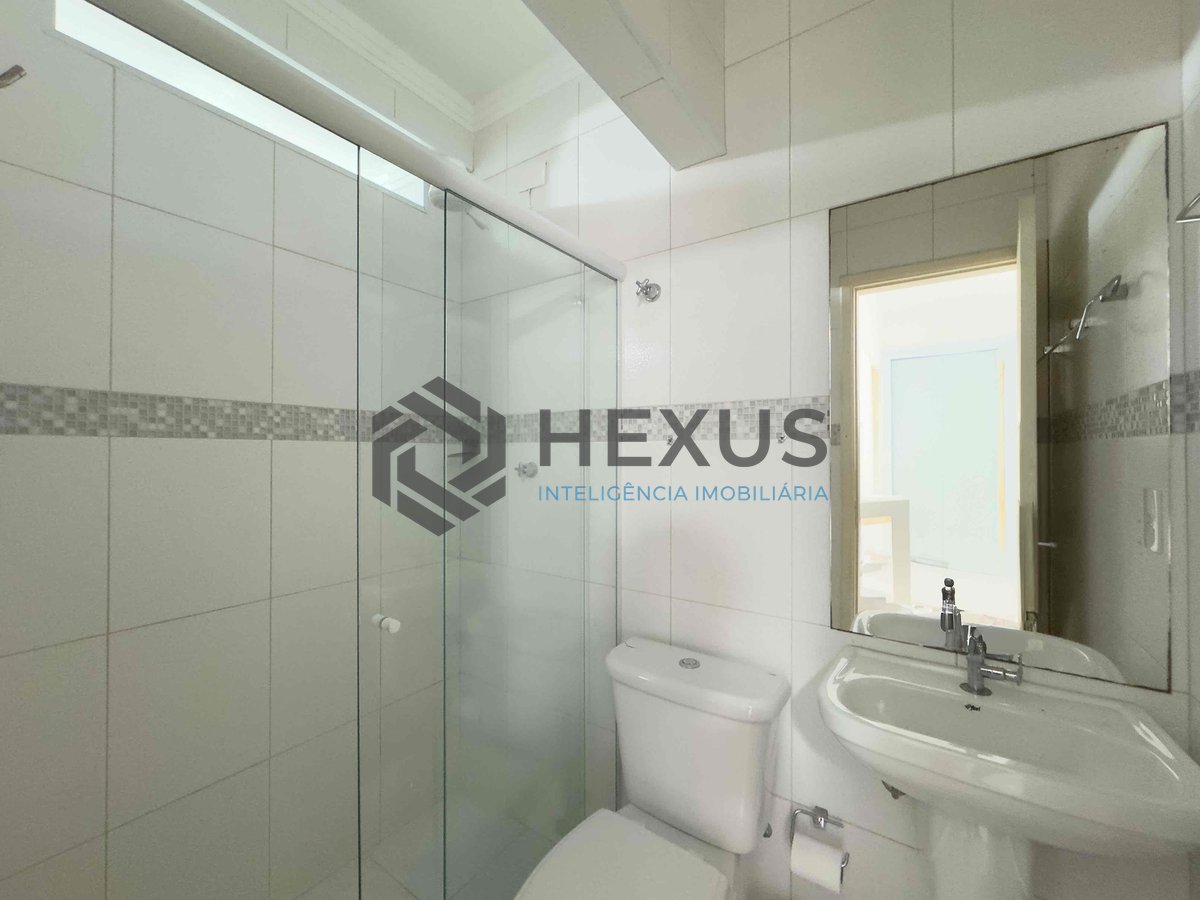 Foto 5 de Apartamento a uma quadra da Praia das Pitangueiras, Guaruja