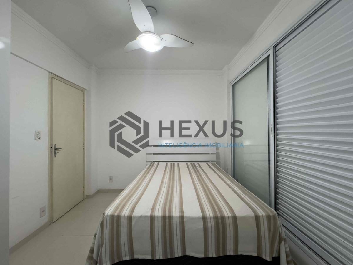 Foto 7 de Apartamento a uma quadra da Praia das Pitangueiras, Guaruja