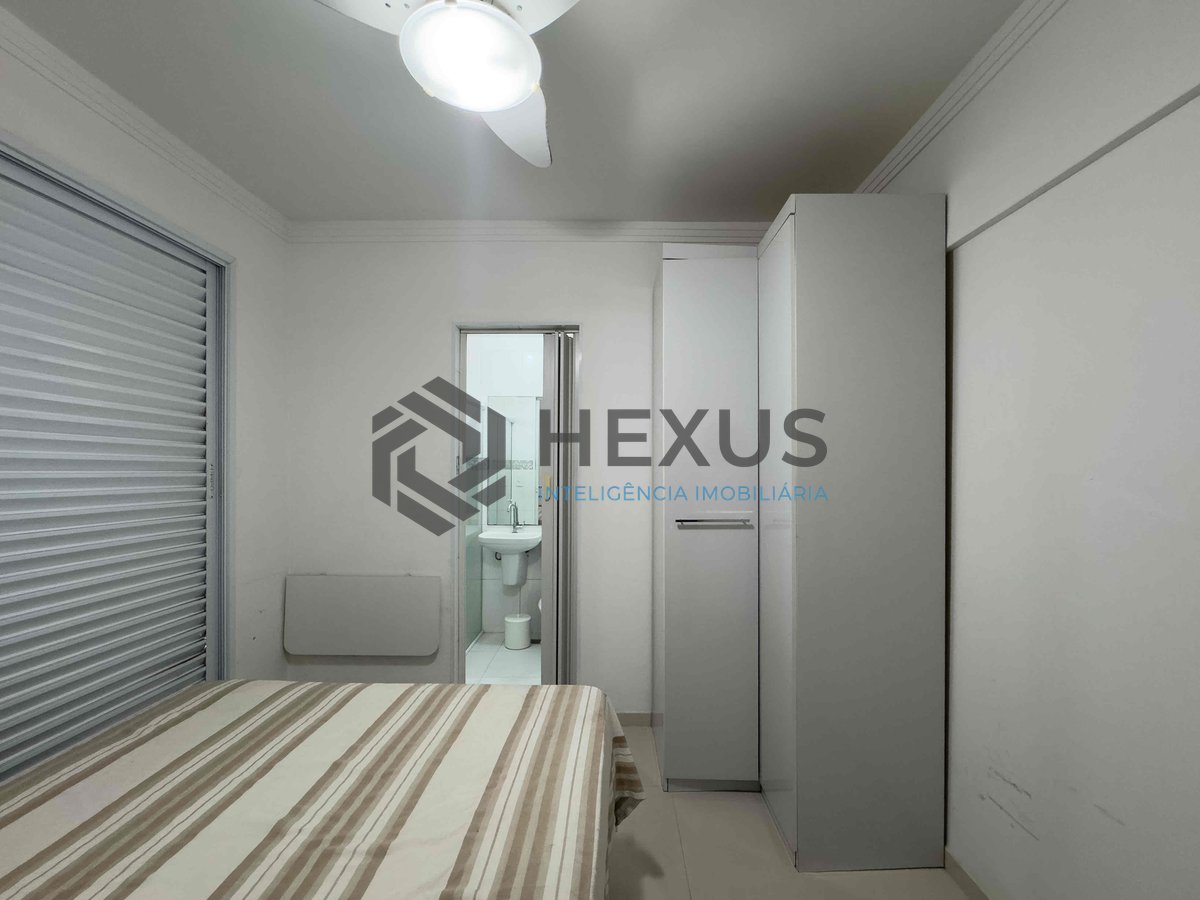 Foto 8 de Apartamento a uma quadra da Praia das Pitangueiras, Guaruja