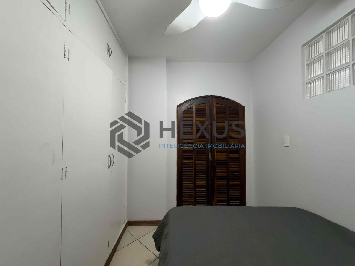 Foto 11 de Apartamento reformado e mobiliado a uma quadra da Praia das Pitangueiras de 2 quartos (1 suíte) com 1 vaga, Guarujá-SP