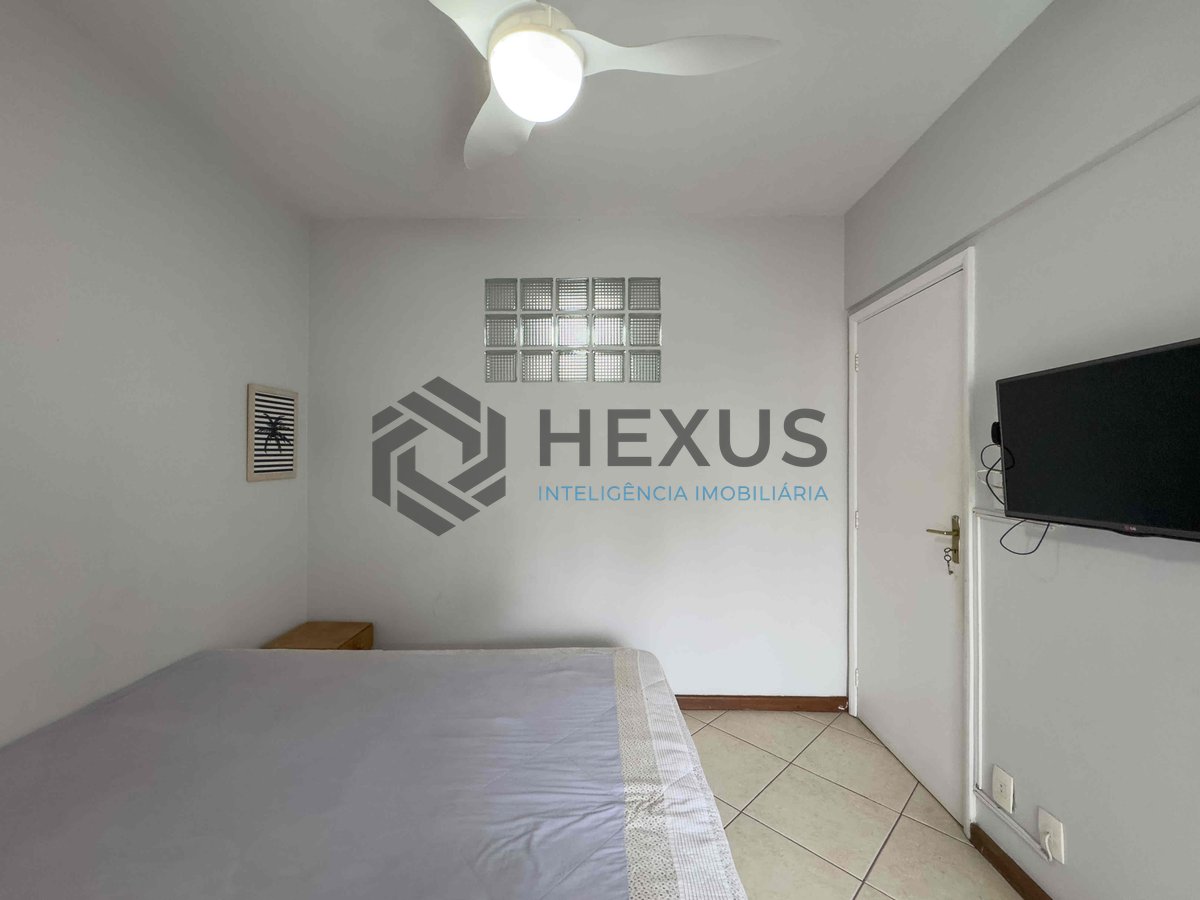 Foto 9 de Apartamento reformado e mobiliado a uma quadra da Praia das Pitangueiras de 2 quartos (1 suíte) com 1 vaga, Guarujá-SP