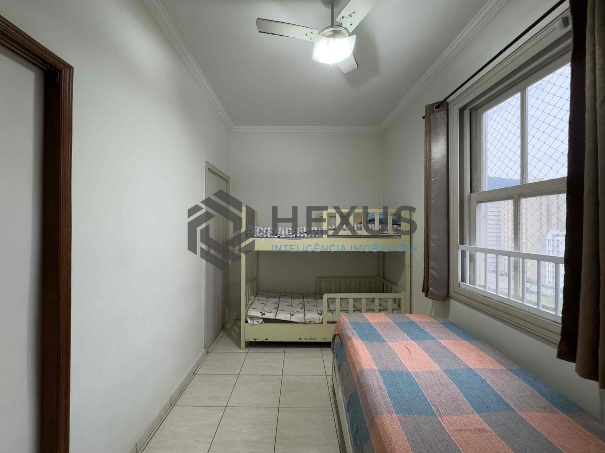Foto 14 de Apartamento com varanda e vista livre a uma quadra da Praia das Pitangueiras de 2 quartos com 1 vaga, Guarujá-SP