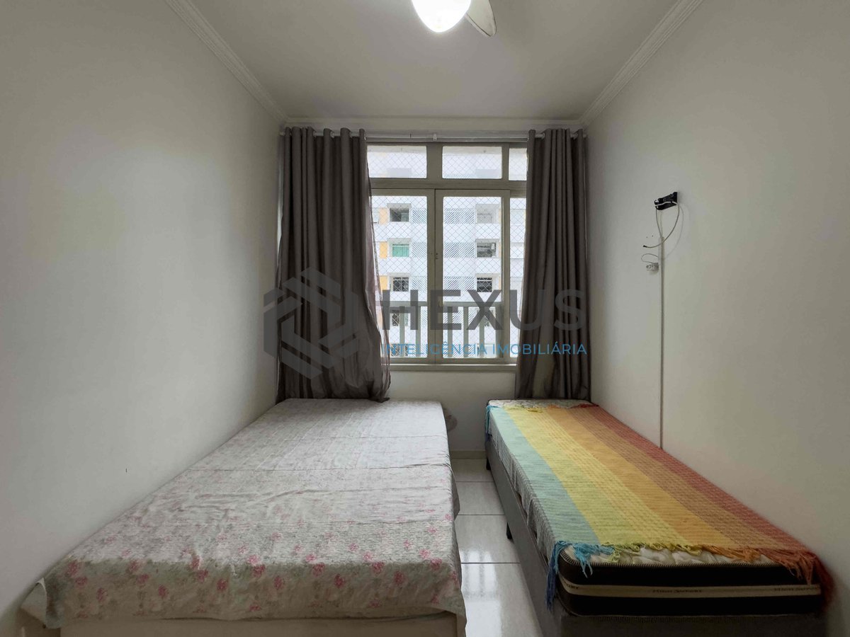 Foto 10 de Apartamento com varanda e vista livre a uma quadra da Praia das Pitangueiras de 2 quartos com 1 vaga, Guarujá-SP
