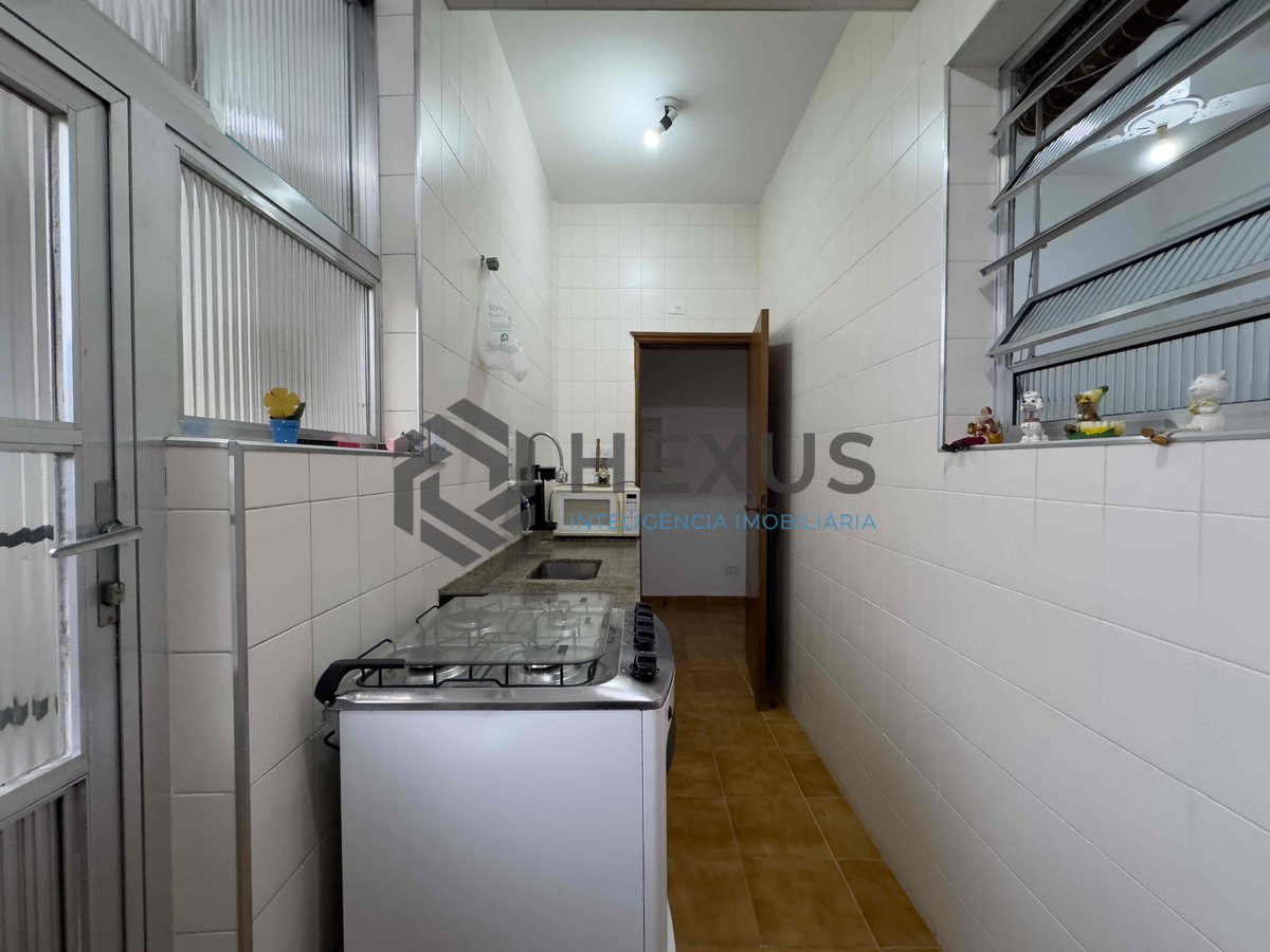 Foto 15 de Apartamento com vista livre a uma quadra da Praia das Pitangueiras, Guaruja