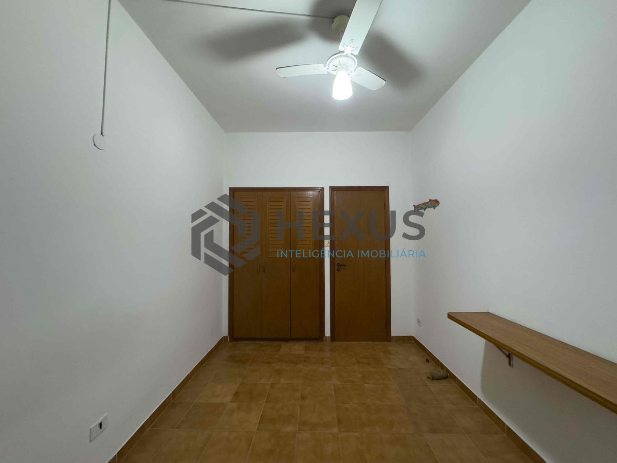 Foto 8 de Apartamento com vista livre a uma quadra da Praia das Pitangueiras, Guaruja