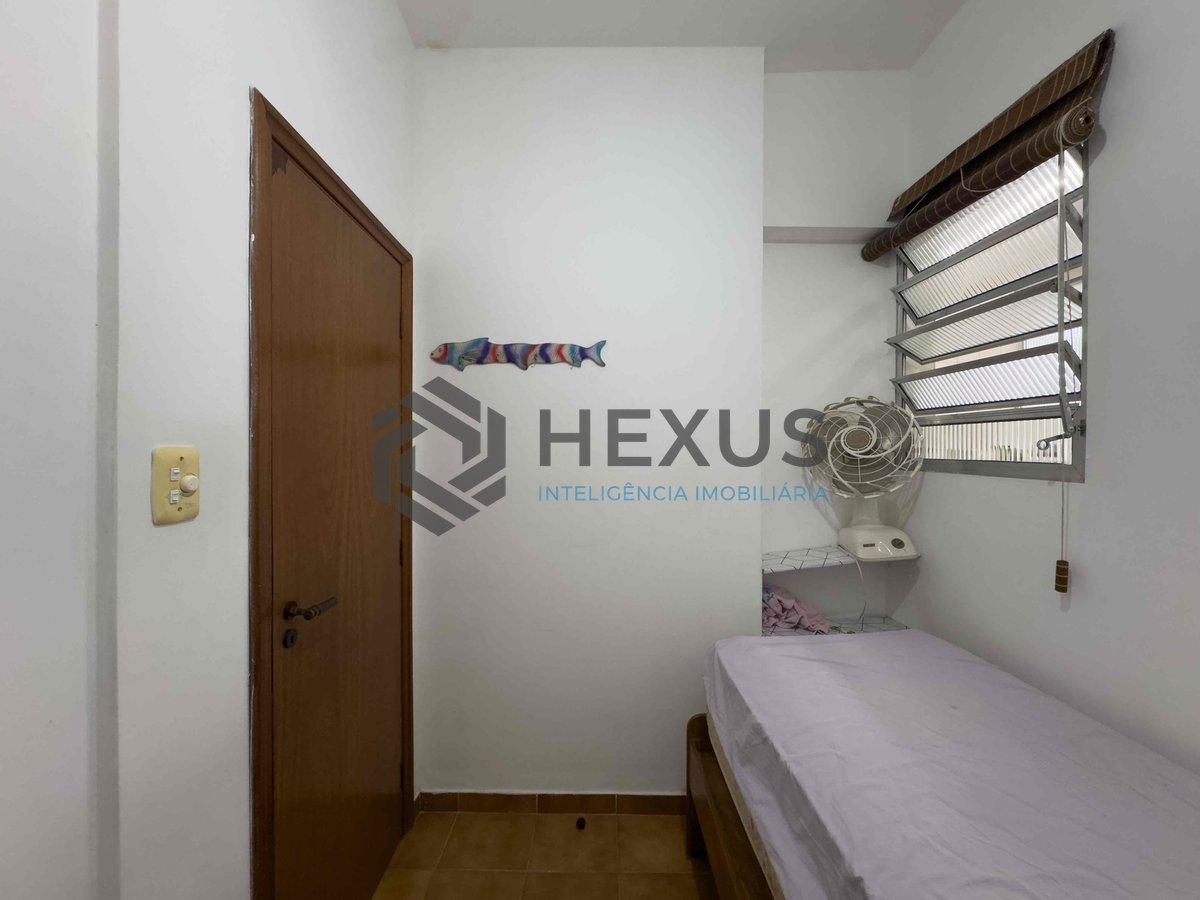 Foto 10 de Apartamento com vista livre a uma quadra da Praia das Pitangueiras, Guaruja