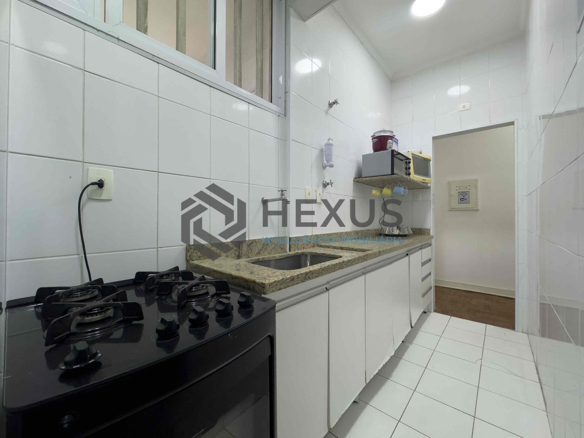 Foto 14 de Apartamento com vista livre a uma quadra da Praia das Pitangueiras, Guaruja