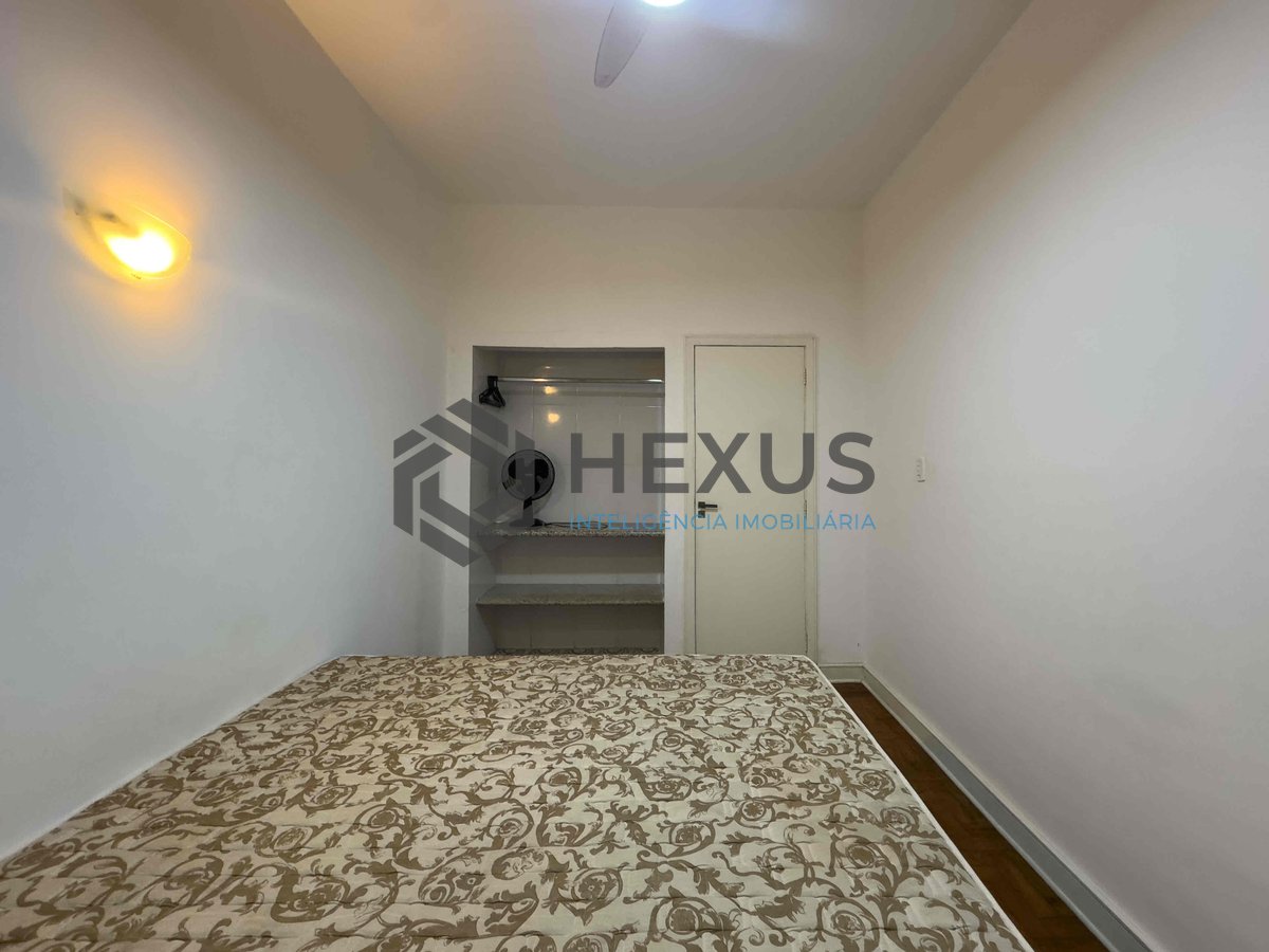 Foto 7 de Apartamento com vista livre a uma quadra da Praia das Pitangueiras, Guaruja