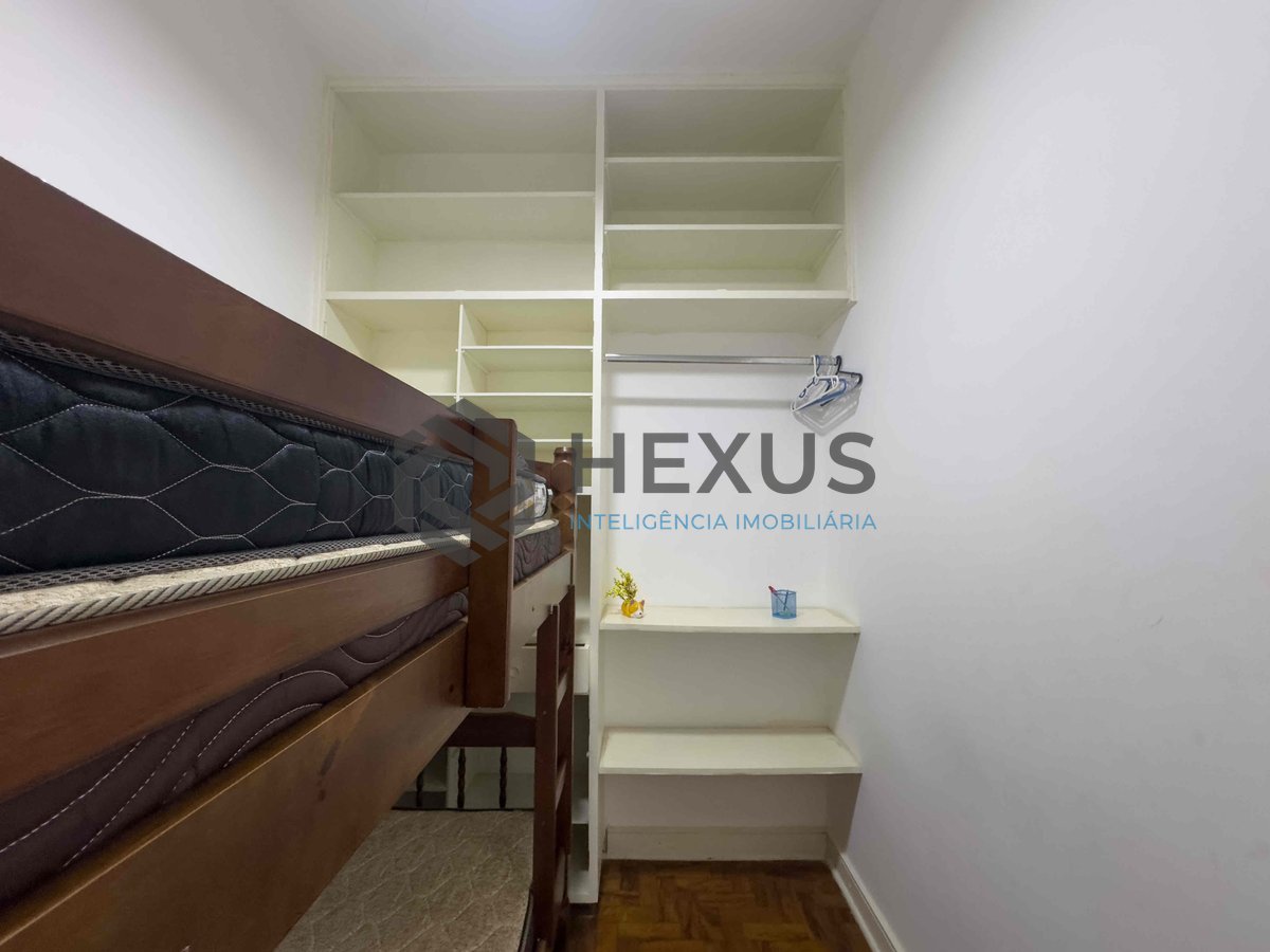 Foto 9 de Apartamento com vista livre a uma quadra da Praia das Pitangueiras, Guaruja