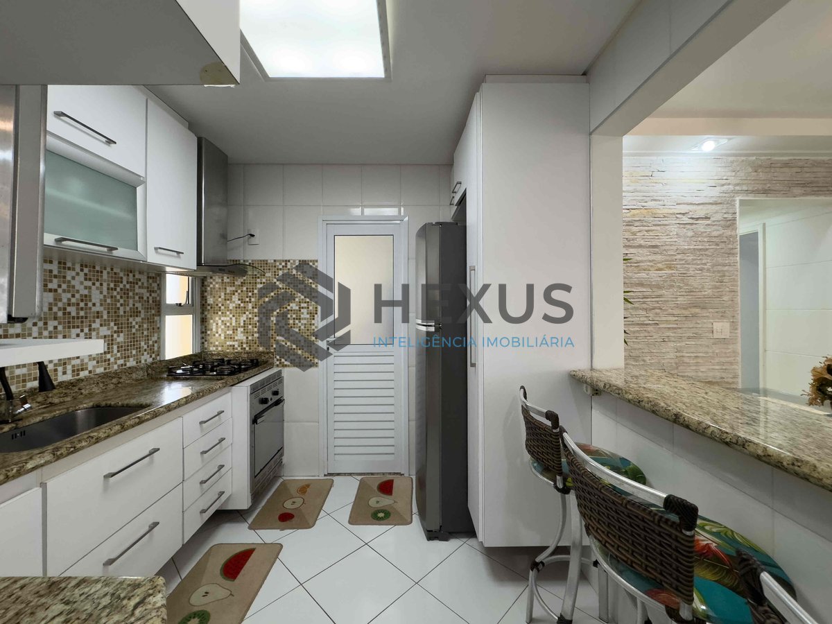 Foto 20 de Apartamento com varanda em prédio novo com lazer a uma quadra da Praia das Pitangueiras de 3 quartos (1 suíte) com 2 vagas, Guarujá-SP
