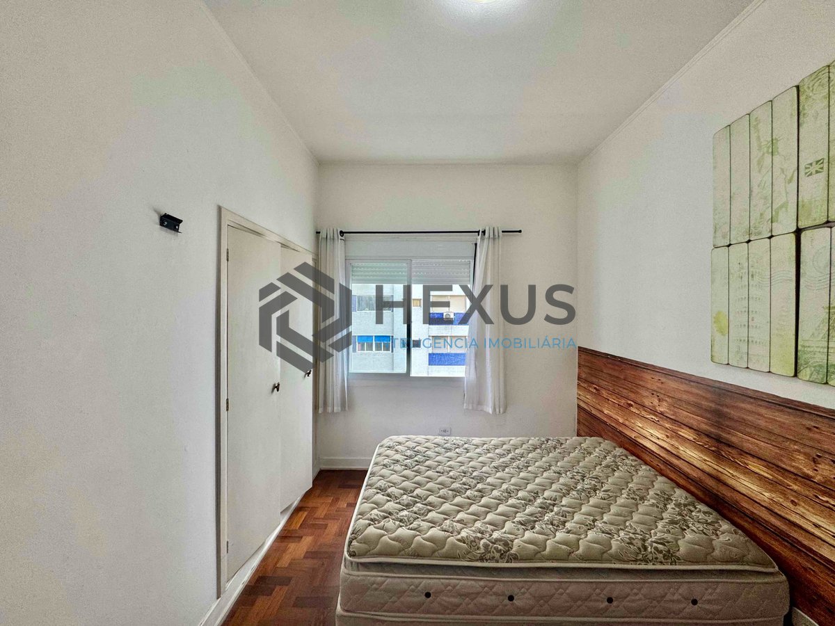 Foto 20 de Apartamento frente mar com varanda e vista mar na Praia das Pitangueiras, Guaruja