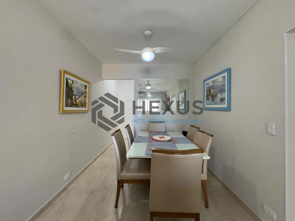 Foto 5 de Apartamento com varanda e vista mar a uma quadra da Praia das Pitangueiras de 2 quartos com 1 vaga, Guarujá-SP