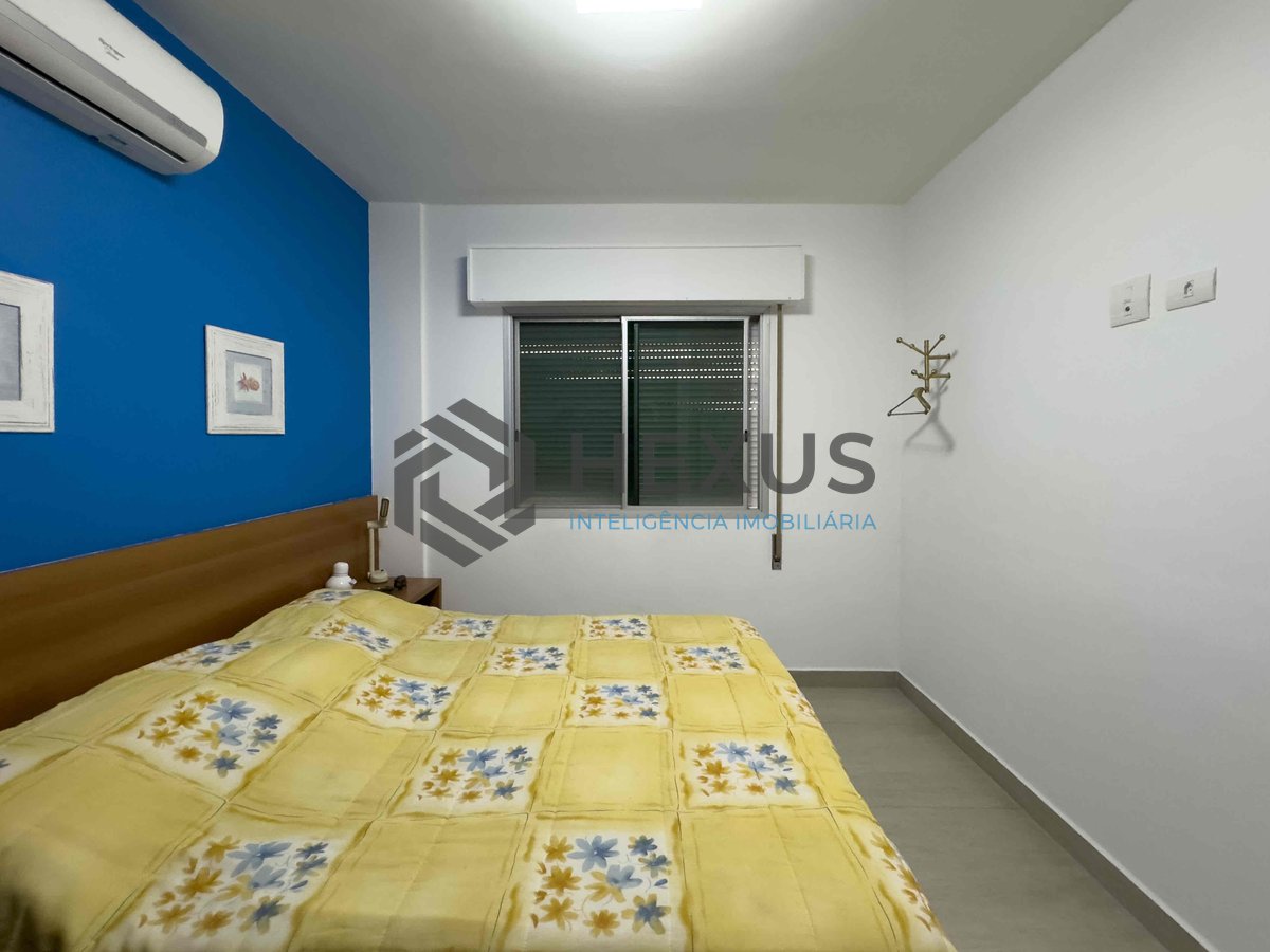 Foto 10 de Apartamento com varanda e vista livre a uma quadra da Praia das Pitangueiras de 3 quartos (3 suítes) com 2 vagas, Guarujá-SP