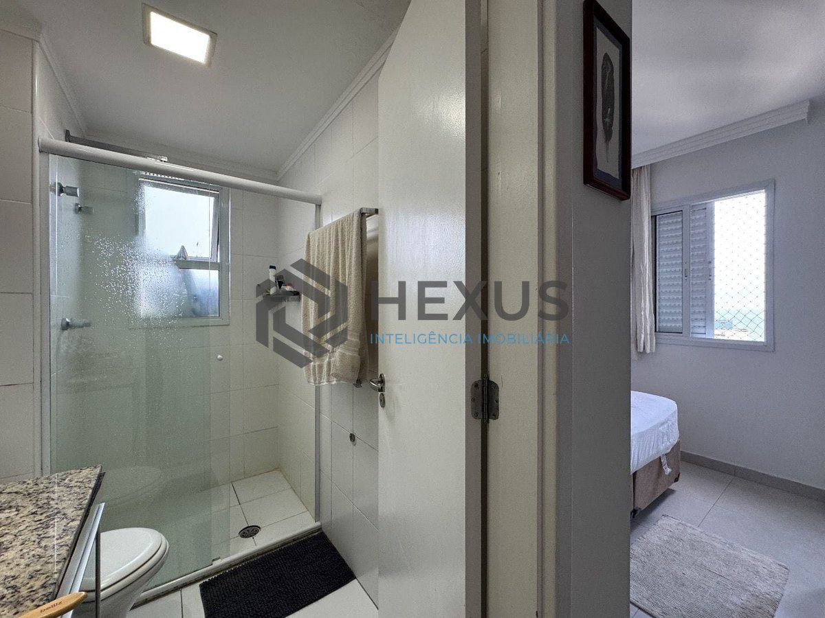 Foto 17 de Apartamento com varanda gourmet vista mar e lazer na Praia das Pitangueiras, Guaruja